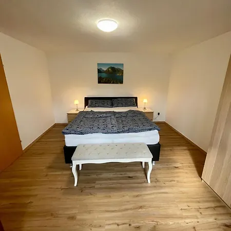 Apartment Thaneller In